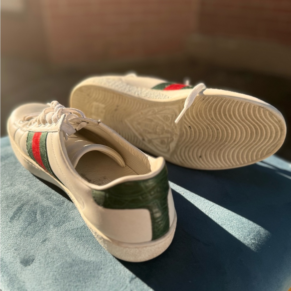 White authentic gucci sneakers. - Picture 7 of 8